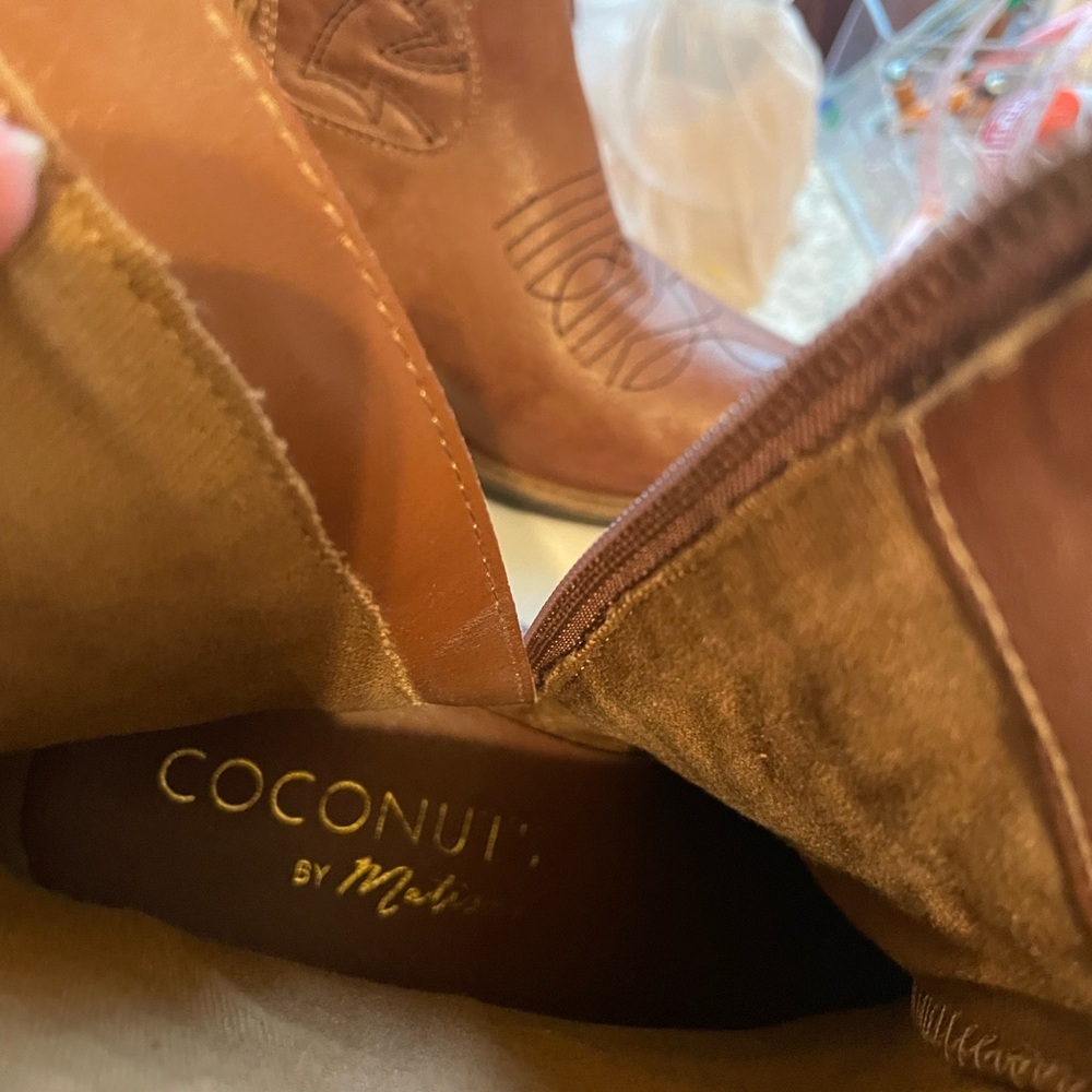 Coconuts by Matisse Brown Heeled Boots - Picture 6 of 9